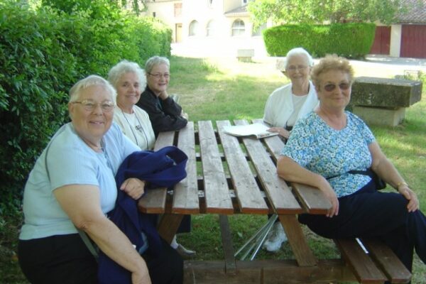 Dominican Sisters Ann Terrence Wieber, Thomas Estelle Bryan, Kathy Przybylski, Mary Lee Pitre, and Maureen Sheehan