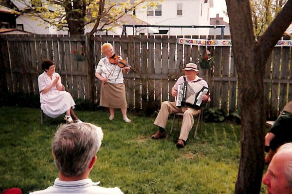 Playing the fiddle