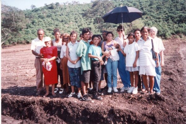 In 1998 she went to San Pedro Sula, Honduras where she began adult theological-pastoral formation.