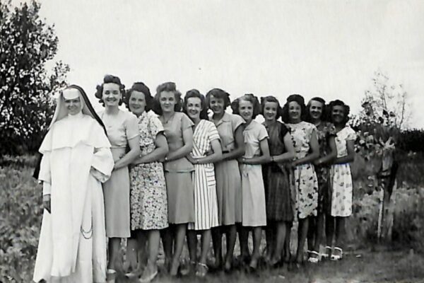 Sister Marie Rosaire with all her biological sisters