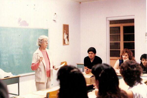 Volunteer teaching an ESL class