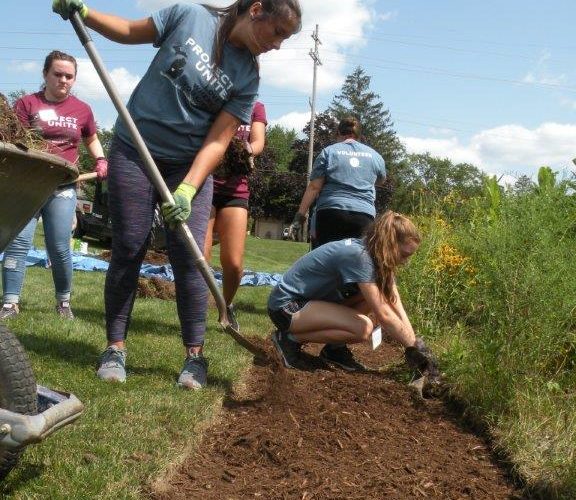 Aquinas Students in Service at Marywood in Grand Rapids