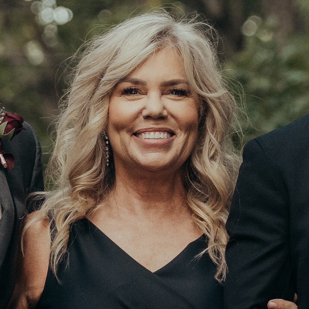 Mindy Hills