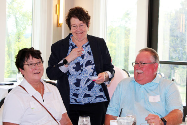 2025 Golf Dinner Guests 1 sm