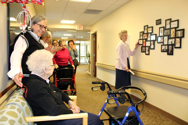 Unveil Photo Centenarian Display 2 sm 2023